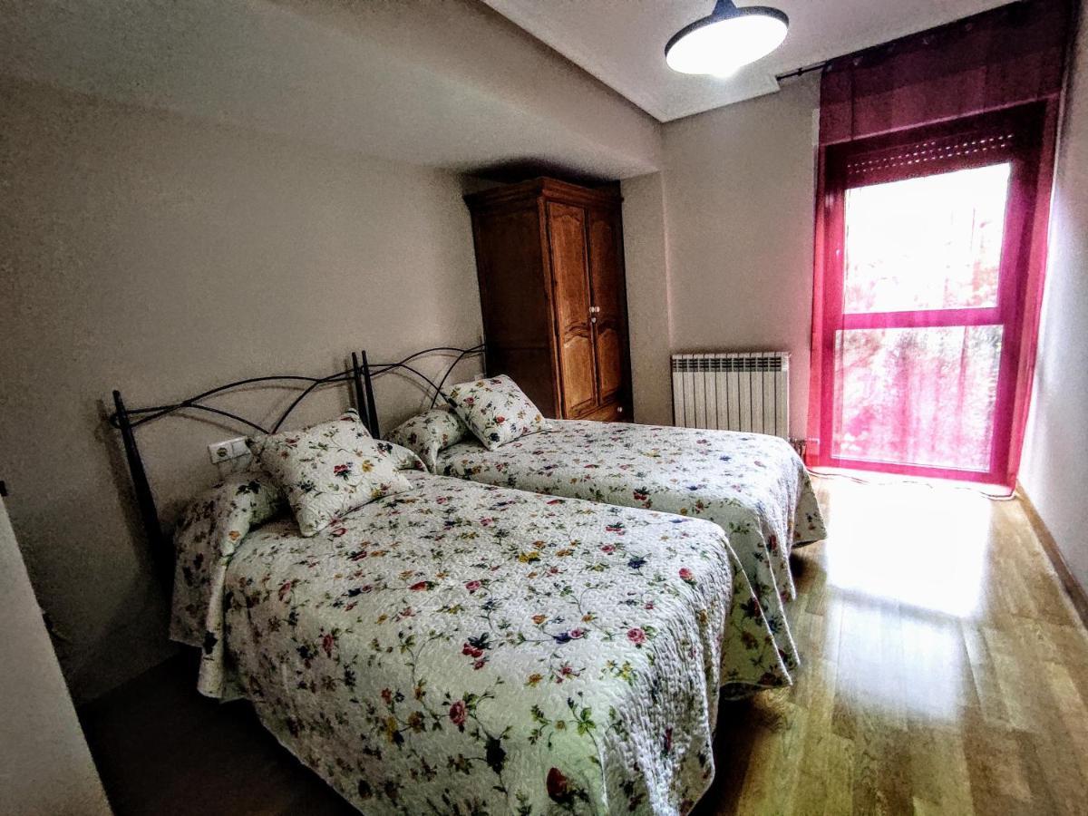 Real 10 Apartman Soria Kültér fotó